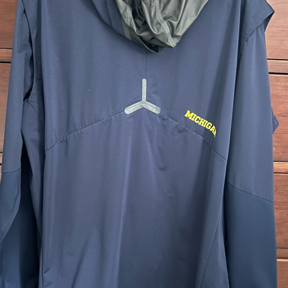 Michigan Nike windbreaker - NEW W/O TAGS